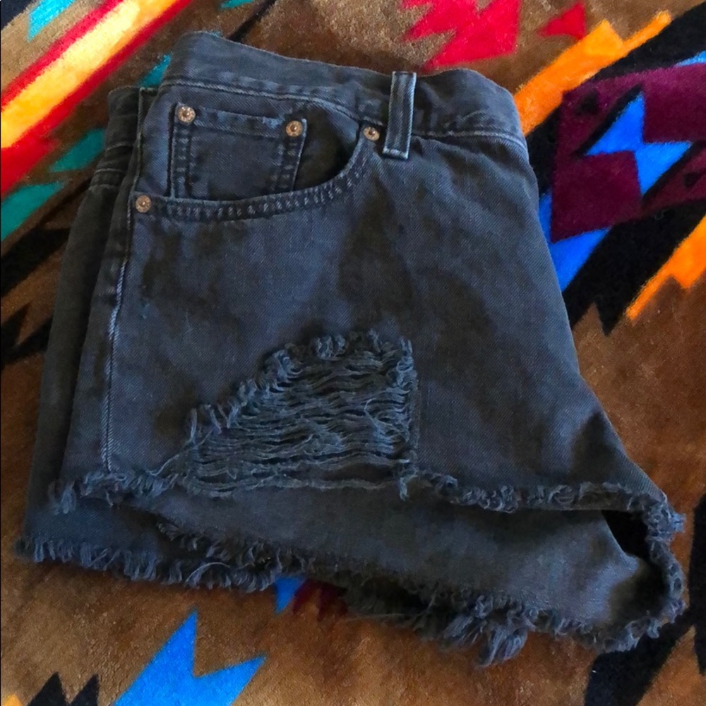 Levi’s Black Jean Short